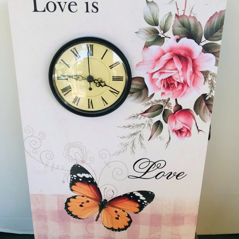 At Home Box With Clock and Key Hooks